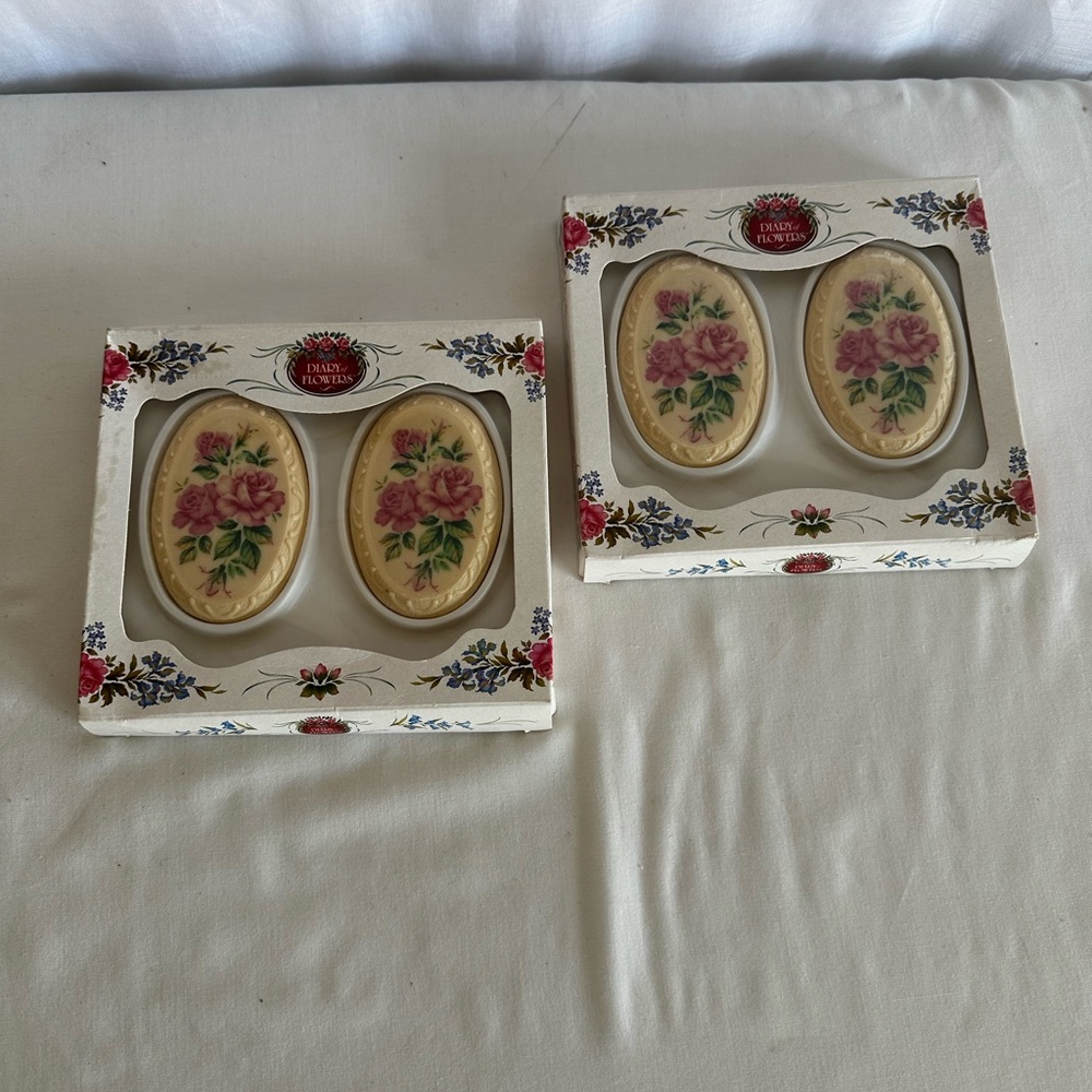 Vintage Diary of Flowers Set of 2 Soap boxes